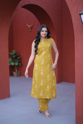Yellow cotton printed kurta and bottom set 4