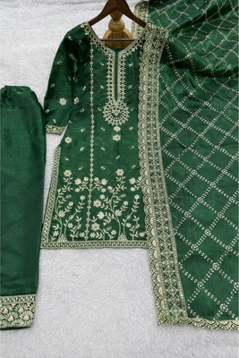 Green Silk  Heavy  Embroidered  Sequins Work Kurta Palazzo Dupatta 3pc set 4