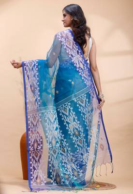 Blue dual toned muslin saree with delicate jamdani motifs and graceful contrast border 3