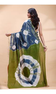 Indigo and olive bagru malmal cotton saree with artistic tie-dye circles & vibrant handcrafted patterns 3