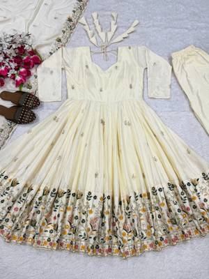 Off-white embroidery crep fully stitched anarkali set 2