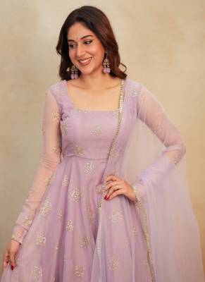 lavender organza anarkali suit set with beads embroidery 3