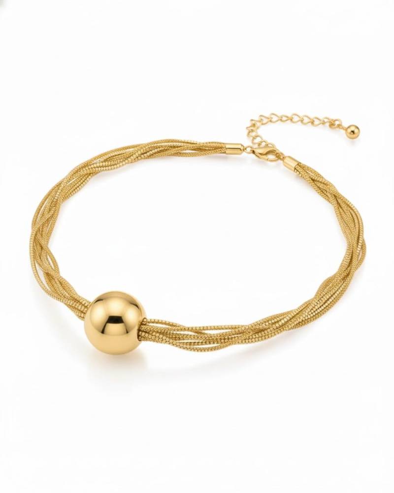 Gold pearl drop necklace