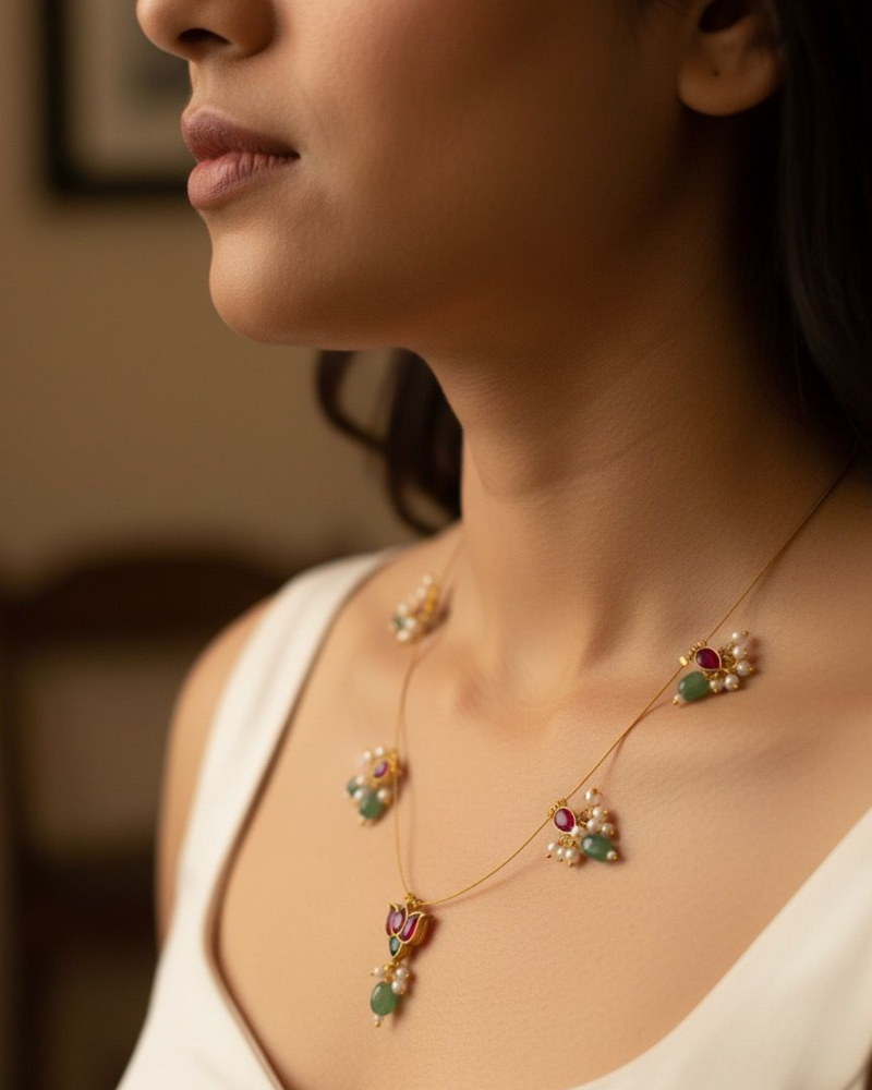 Lotus mini-motif necklace