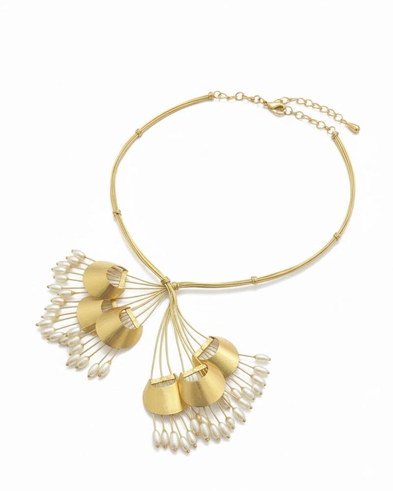 Gold pearl bouquet necklace