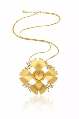 Gold blossom chain