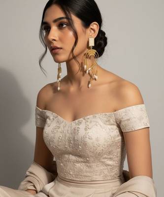 Golden pearl arch earrings 4