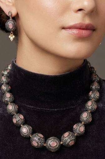 Peach beaded jewellery necklace