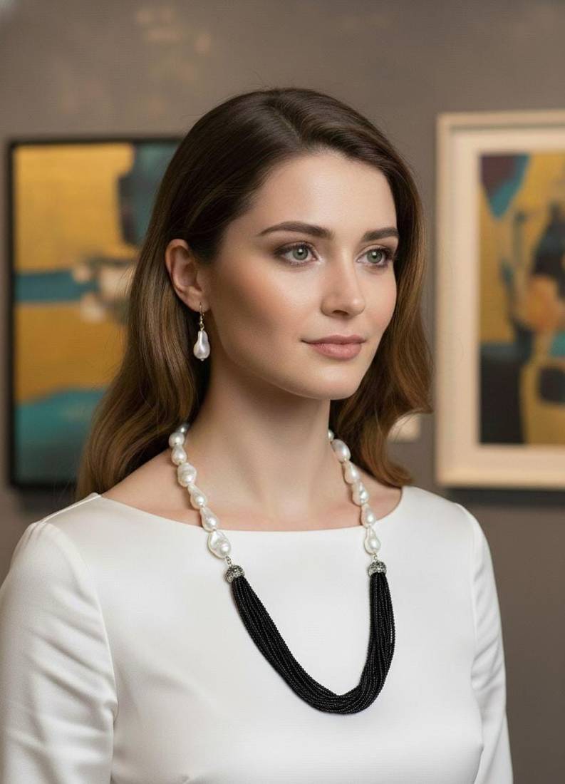 Black beaded jewellery necklace