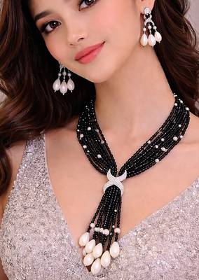 Black beaded jewellery necklace 2