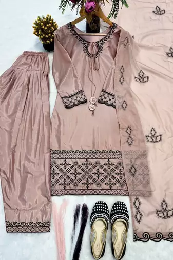 Elegant blush pink embroidered kurta set with farshi salwar