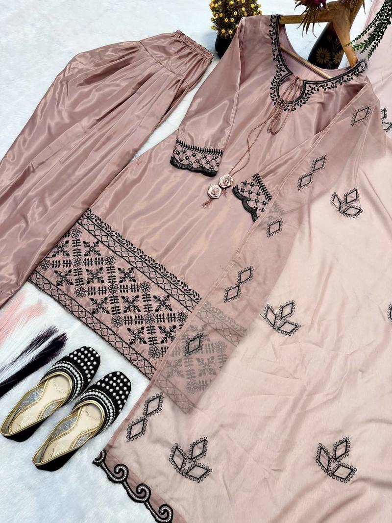 Elegant blush pink embroidered kurta set with farshi salwar