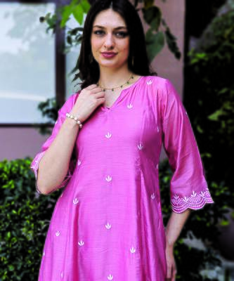 pink chanderi straight suit set with fine embroidery
 4