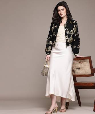 Black embroidered jacquard jacket 4