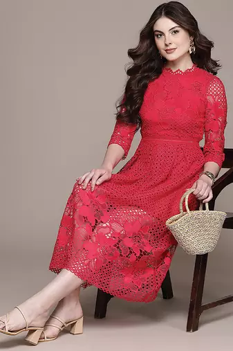 Red embroidered Viscose dress