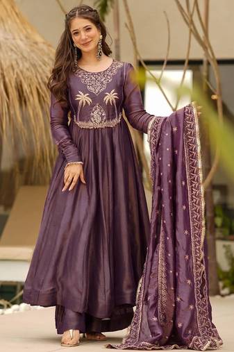 Kedarfab women's georgette  embroidered  kurta pant with dupatta set