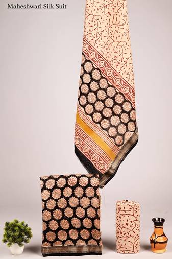 Multicolor exclusive new hand block printed maheshwari silk zari border suits pieces
