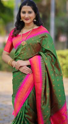 Dark green floral temple border zari work kanji gadwal silk blend saree with blouse 2