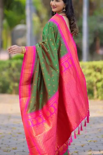 Dark green floral, temple border, zari work kanji gadwal silk saree with blouse