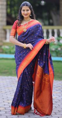 Navy blue floral temple border zari work kanji gadwal silk blend saree with blouse 1
