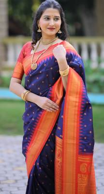 Navy blue floral temple border zari work kanji gadwal silk blend saree with blouse 2