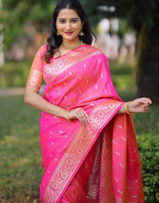 Pink floral zari work banarasi silk blend saree with blouse 2