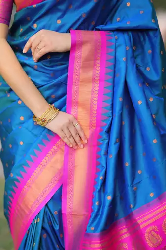 Blue floral, temple border, zari work kanji gadwal silk saree with blouse