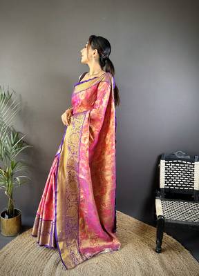 Pink floral zari woven tissue silk blend saree with blouse 3