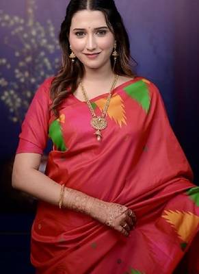 Red temple border, zari work soft silk saree with blouse 3