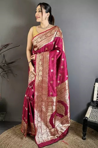 Dark pink floral, zari woven banarasi silk saree with blouse