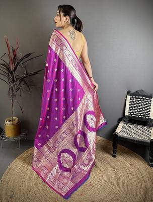 Magenta floral zari woven banarasi silk blend saree with blouse 5