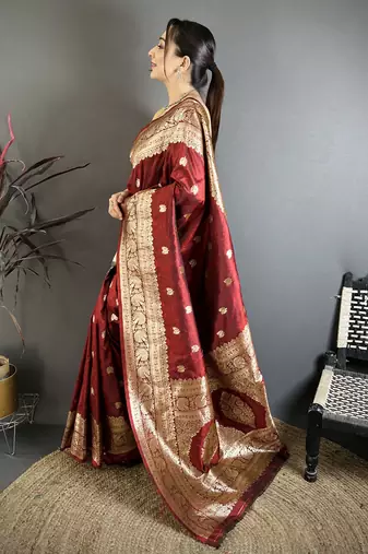 Maroon floral, zari woven banarasi silk saree with blouse