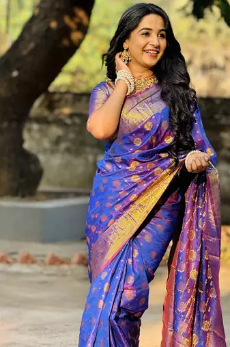 Blue floral, zari woven banarasi silk saree with blouse