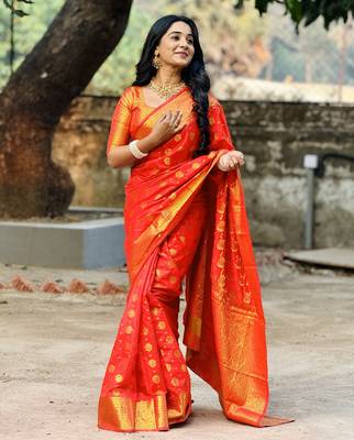 Red floral zari woven banarasi silk blend saree with blouse 3