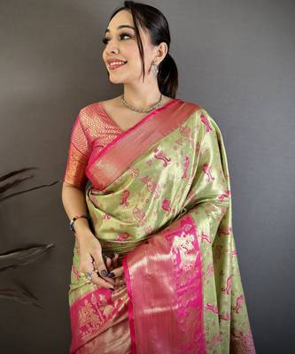 Green floral paisely zari woven banarasi silk blend saree with blouse 2