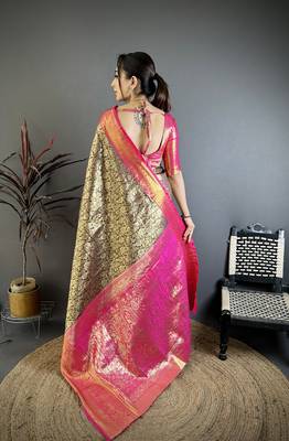 Brown pink floral zari woven silk blend saree with blouse 5