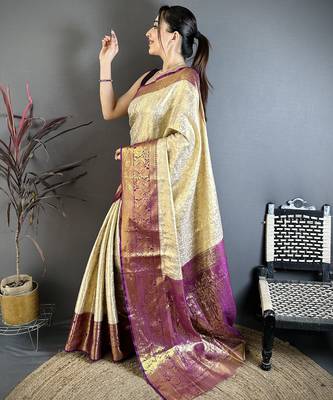 Wine floral zari woven kanchipuram silk blend saree with blouse 4