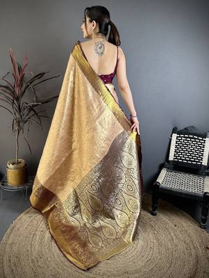 Beige floral zari woven kanchipuram silk blend saree with blouse 5