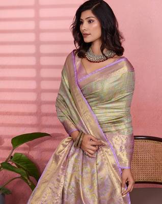 Green floral, zari woven kanjivaram silk saree with blouse 2
