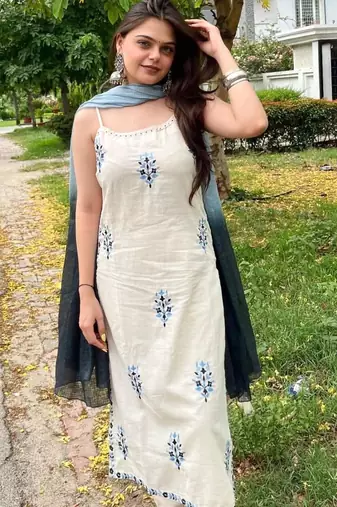 White straight kurta set with dupatta