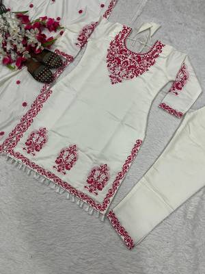 White kurta set with red embroidery 2