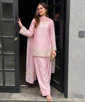 light pink silk blend embroidered farshi salwar  2