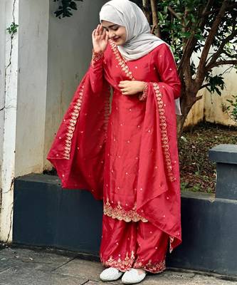 Red silk embroidered salwar suit 4