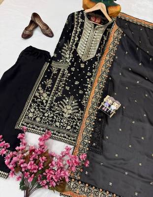 black silk blend embroidered kurta set 2
