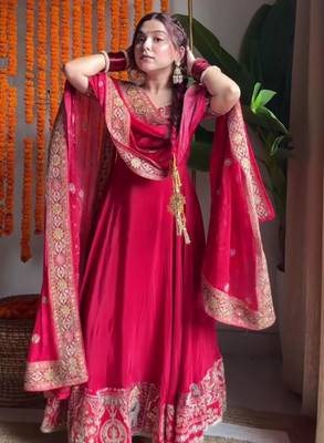 Red gota patti anarkali suit 2