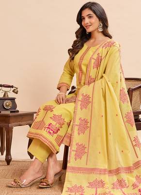Vibrant yellow pure cotton jacquard kurta set with printed dupatta 2