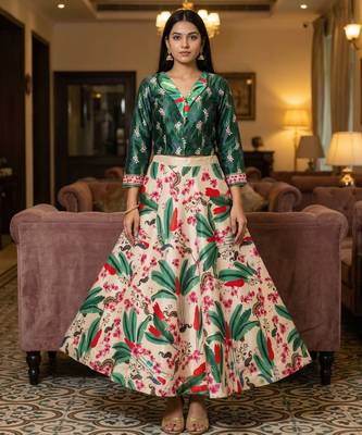 Multicolour semistitched croptop choli with unstitched blouse 3