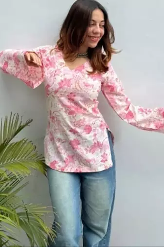 Women's Rayon Handprinted Designer Regular Fit Jaipuri Top & Tunics