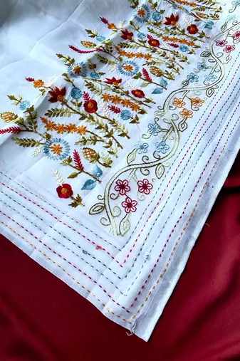 White loom tussar saree with all over designer embroidery