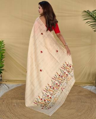 Cream loom tussar saree with all over designer embroidery 3